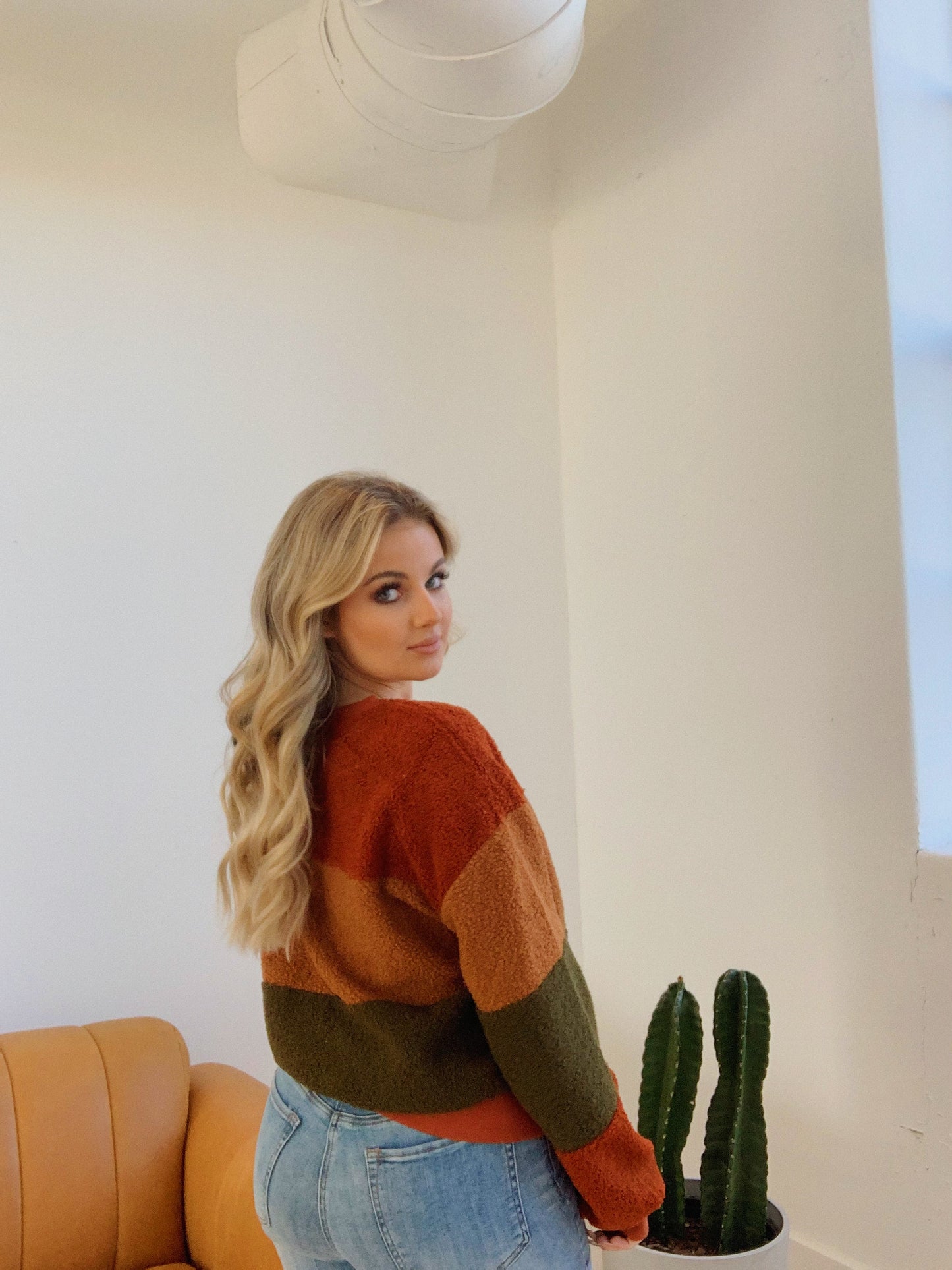 FALL BLOCK SWEATSHIRT