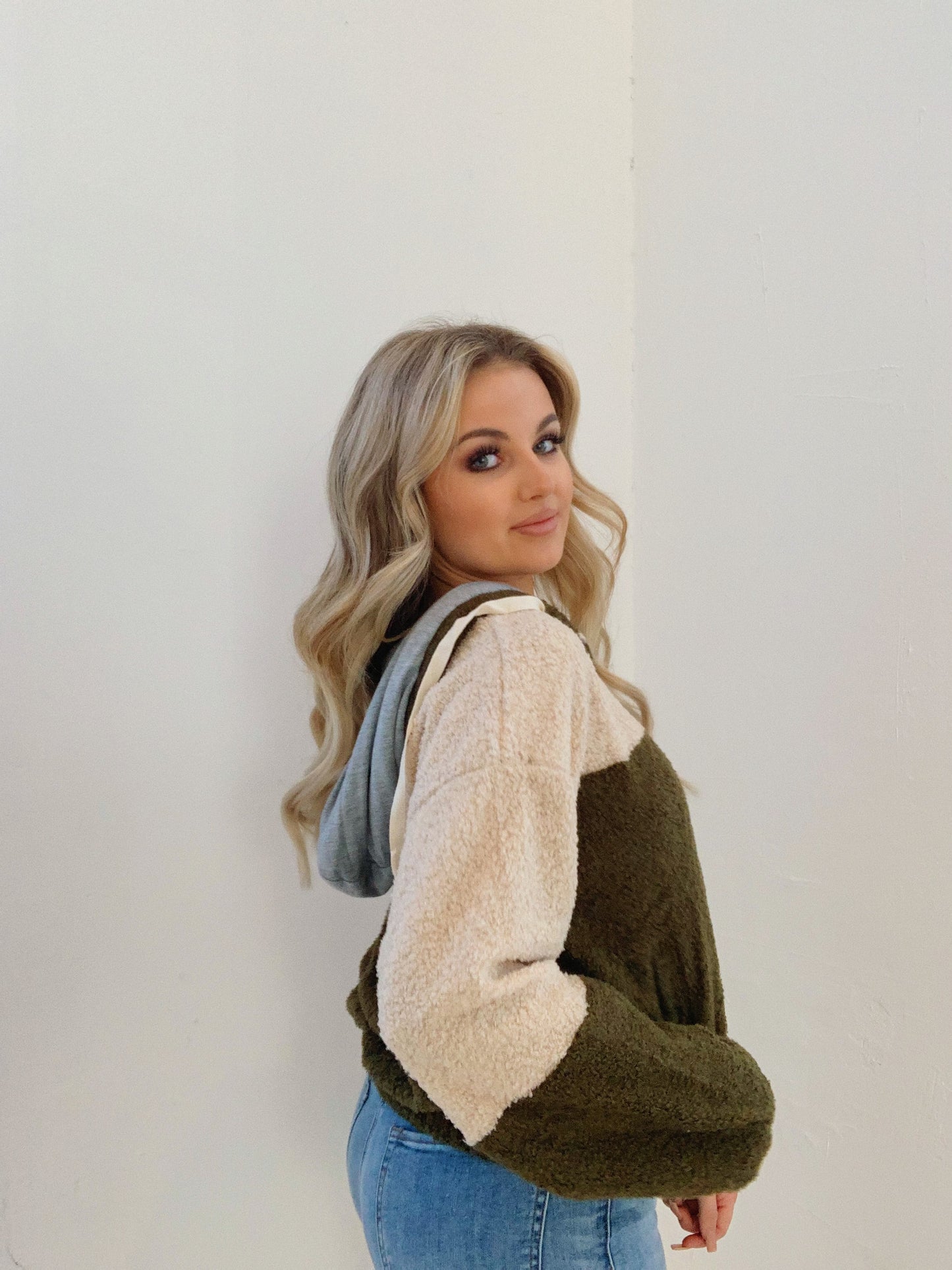 FUZZY BOMBER JACKET
