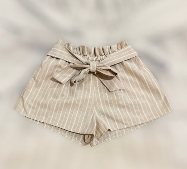 TAUPE & WHITE LINEN SHORTS